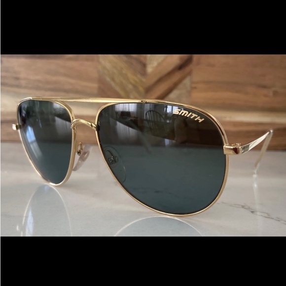 Accessories - 🕶 NWOT 80’s Vintage Smith Bomber sunglasses 🕶